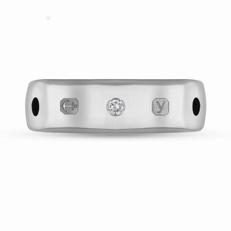18ct White Gold 0.09ct Diamond Whitby Jet King's Coronation Hallmark 6mm Ring D