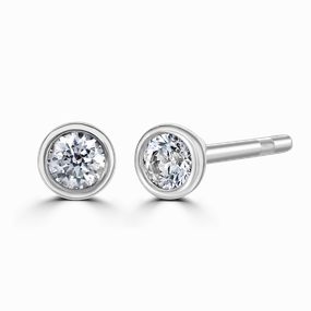 18ct White Gold 0.15ct Diamond Solitaire Stud Earrings