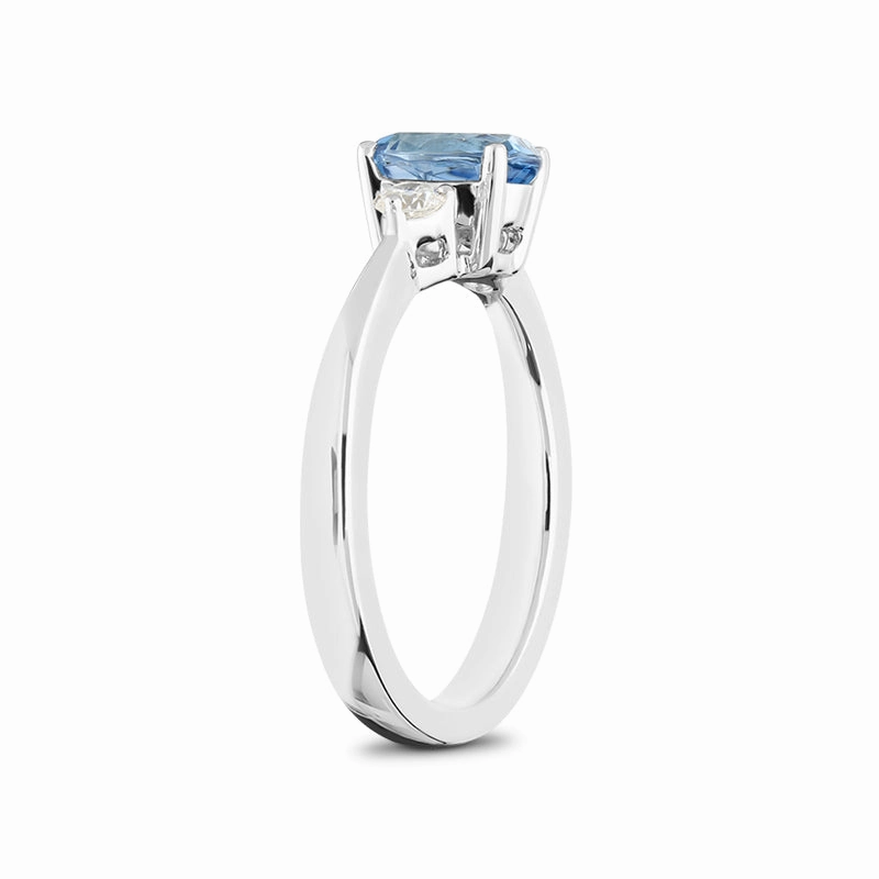 18ct White Gold 0.68ct Aquamarine Diamond Oval Trilogy Ring