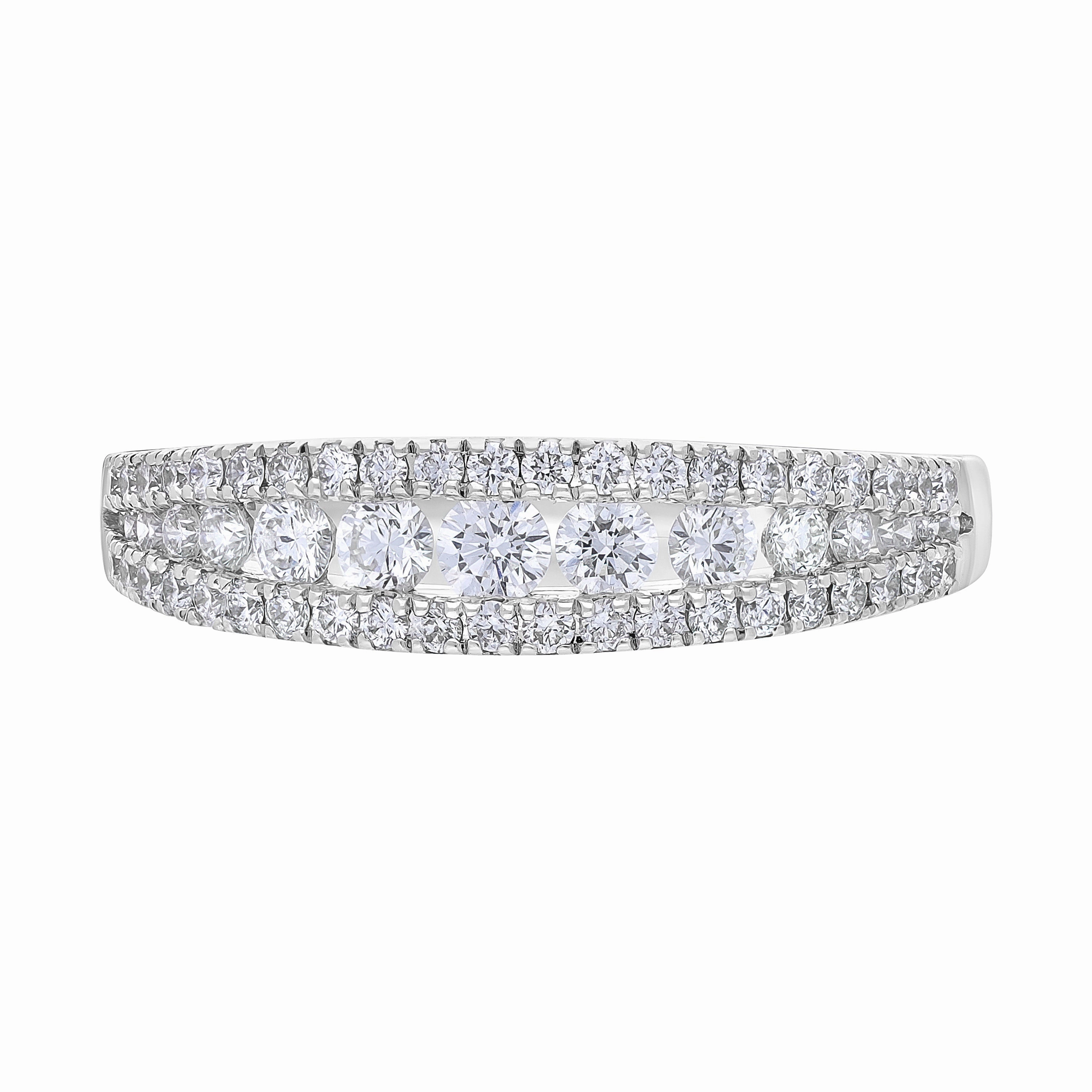 18ct White Gold 0.77ct Diamond Three Row Claw Set Graduating Ring