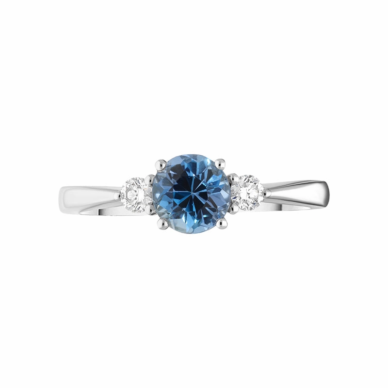 18ct White Gold Aquamarine Diamond Round Cut Three Stone Ring