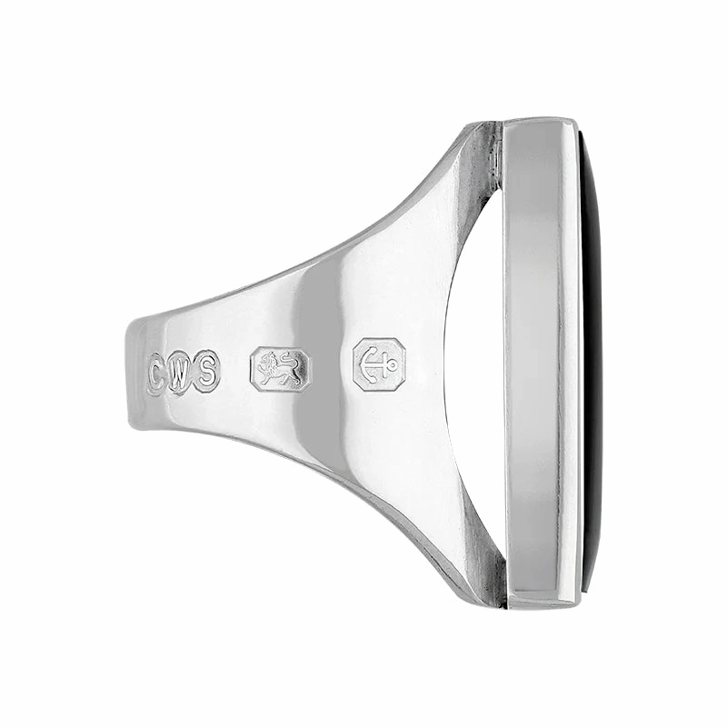 18ct White Gold Whitby Jet Hallmark Medium Square Ring