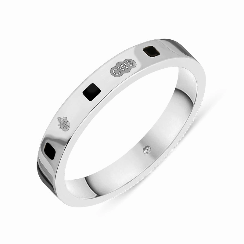 18ct White Gold Whitby Jet Queen's Jubilee Hallmark Princess Cut 3mm Ring D
