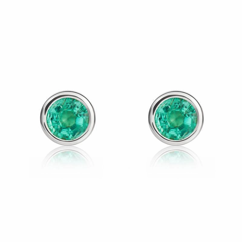 9ct White Gold Emerald 4mm Round Rub Over Set Stud Earrings
