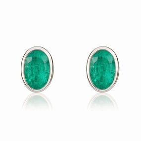 9ct White Gold Emerald 6x4mm Oval Rub Over Set Stud Earrings