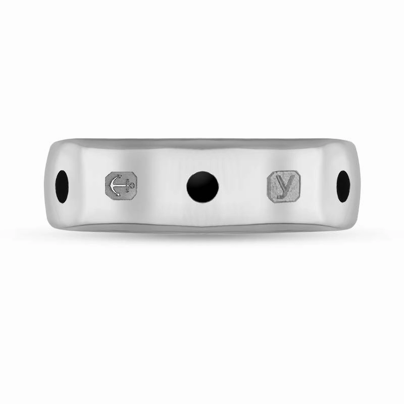 9ct White Gold Whitby Jet King's Coronation Hallmark 6mm Ring D