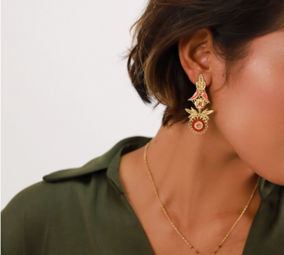 APPOLINE BELL SHAPE CILP EARRING (Cherry)