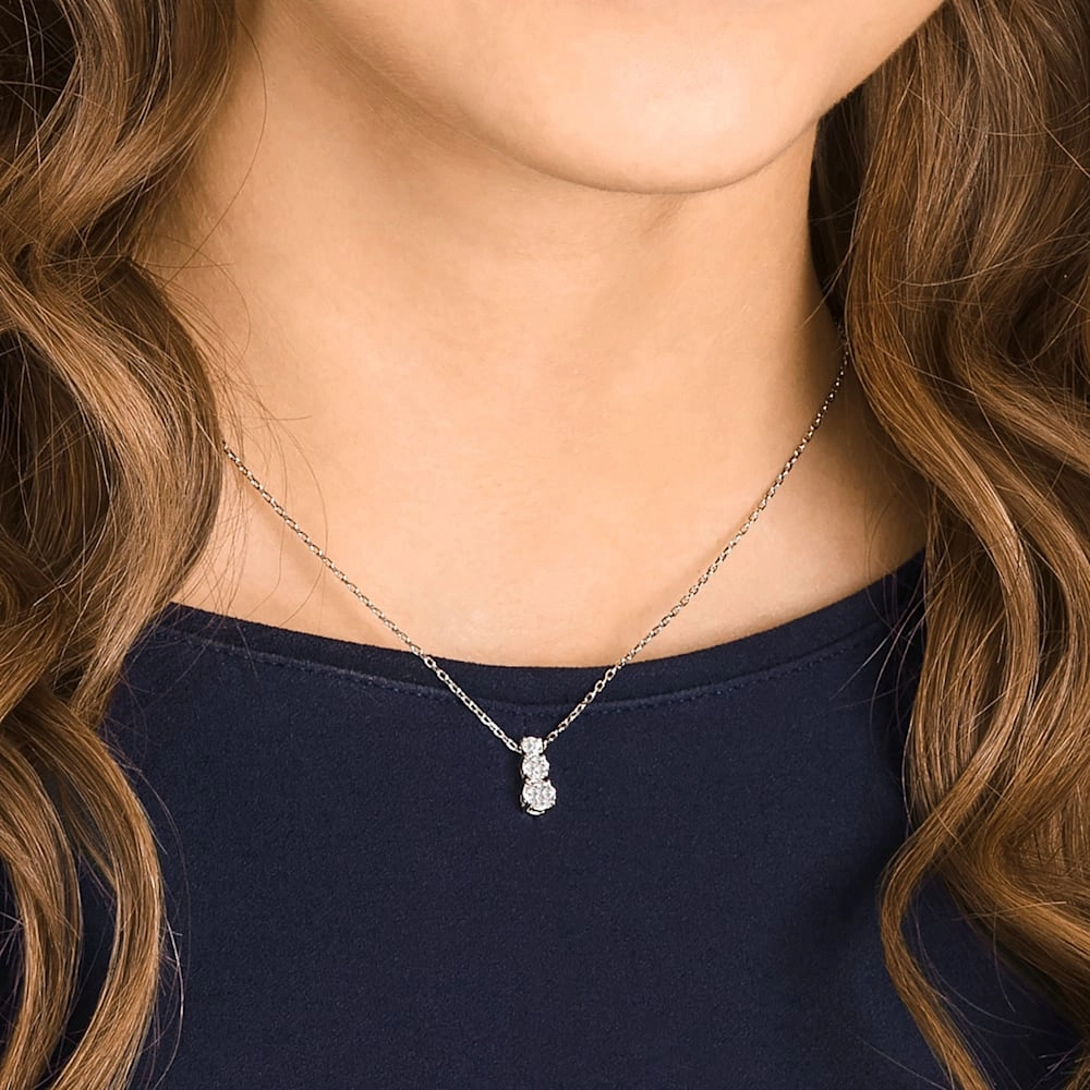 Attract Triology Round Necklace