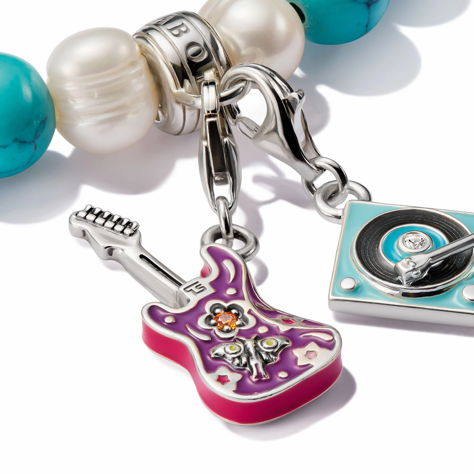 Charm pendant electric guitar