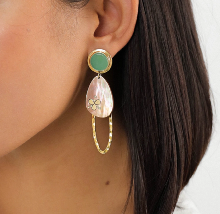 COLOMBINE *aventurine round top post earrings