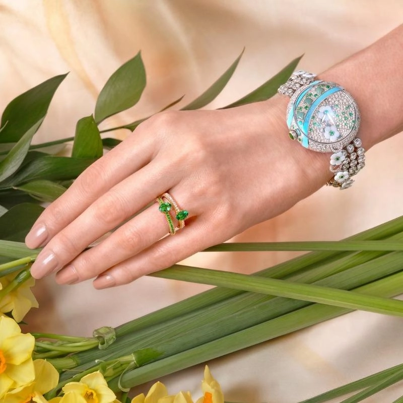 Faberge Colours of Love 18ct Yellow Gold Emerald Tsavorite Garnet Fluted Ring