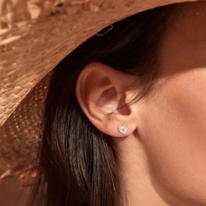 Glowing Beauty Stud Earrings SEST3216