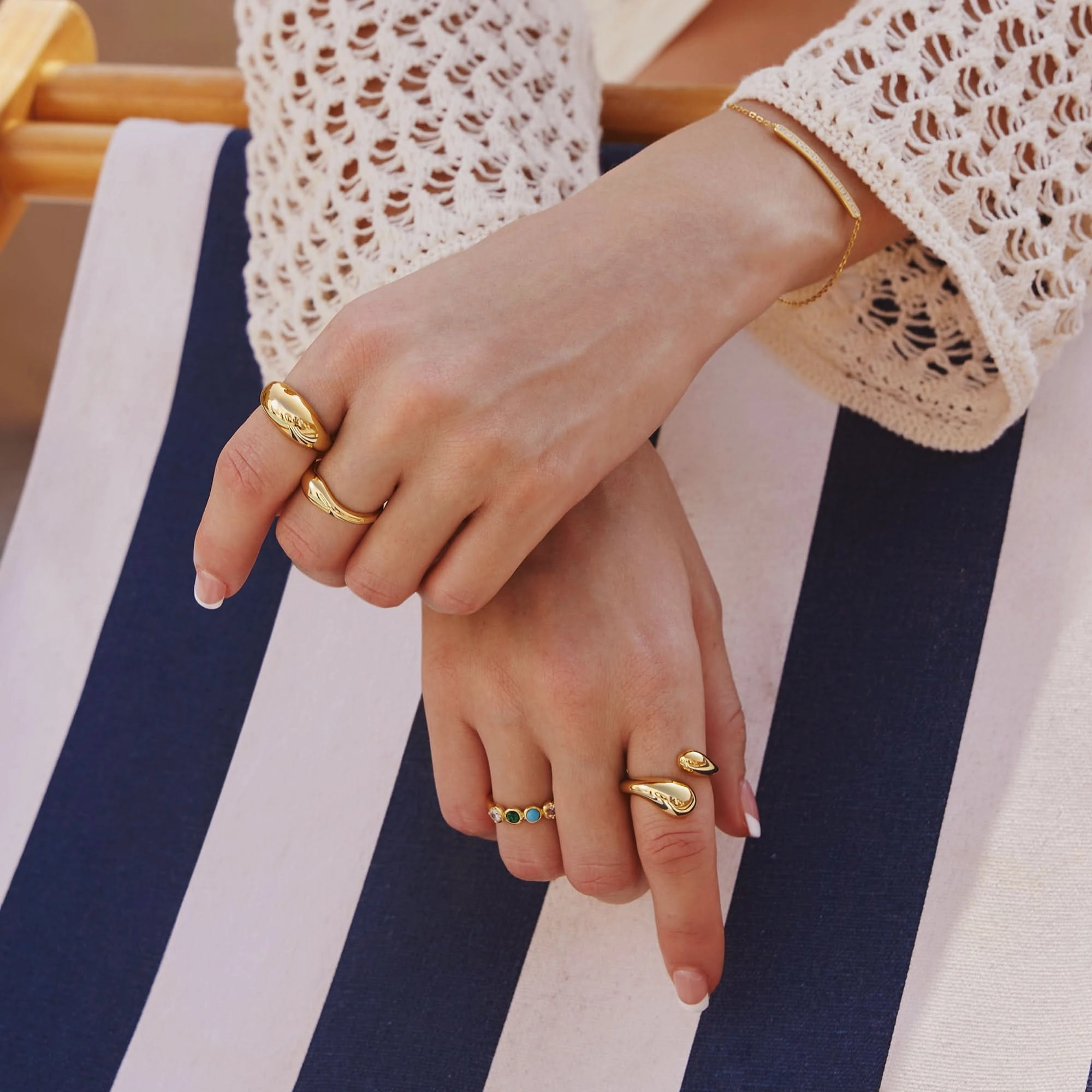 Gold Sculptural Crossover Ring R062-03G
