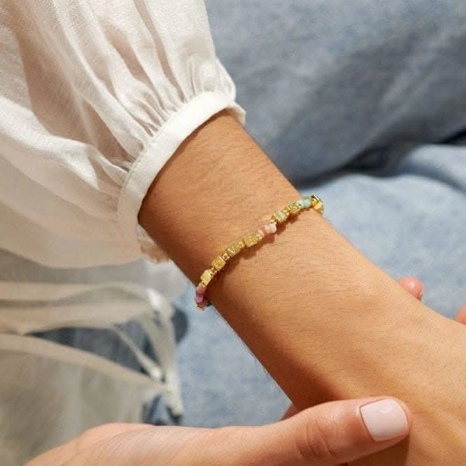 Happy Little Moments Love Is Love Gold 17.5cm Bracelet 7090