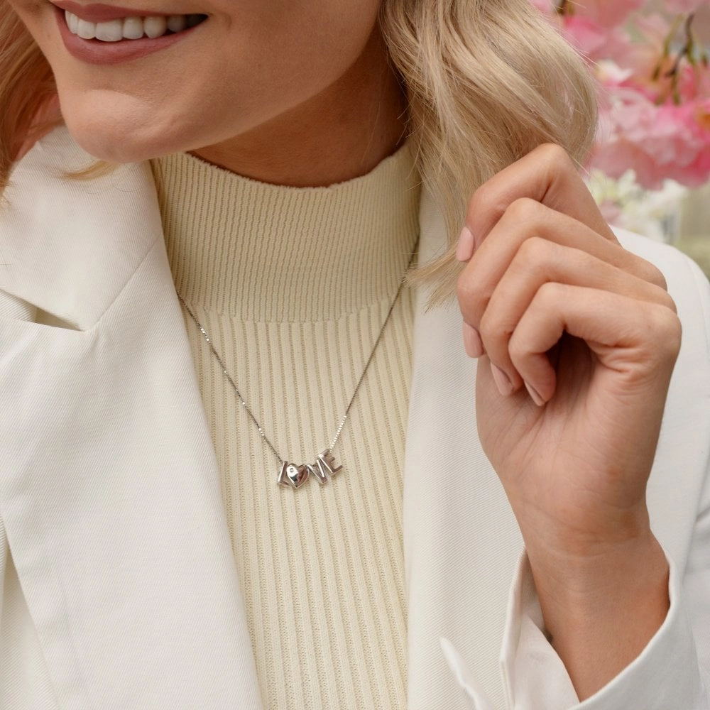 Hot Diamonds Icon Storyteller Sterling Silver Letter V Pendant Charm D