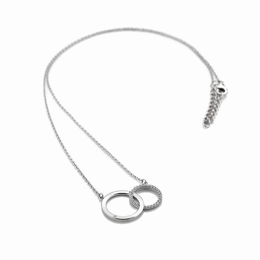 Hot Diamonds Striking Interlocking Circle Necklace