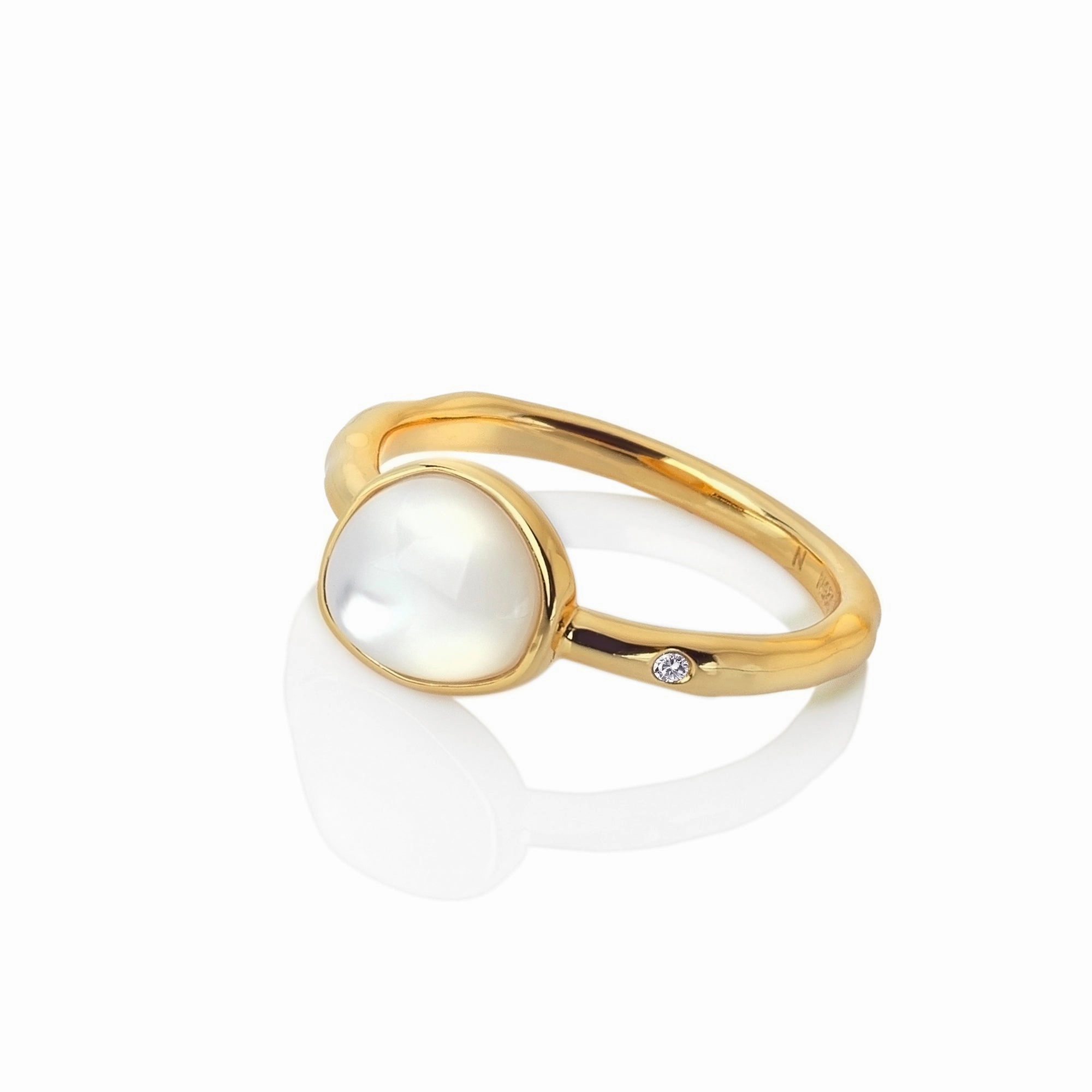 Hot Diamonds x Jac Jossa Calm Gold Plated Sterling Silver Mother of Pearl Ring