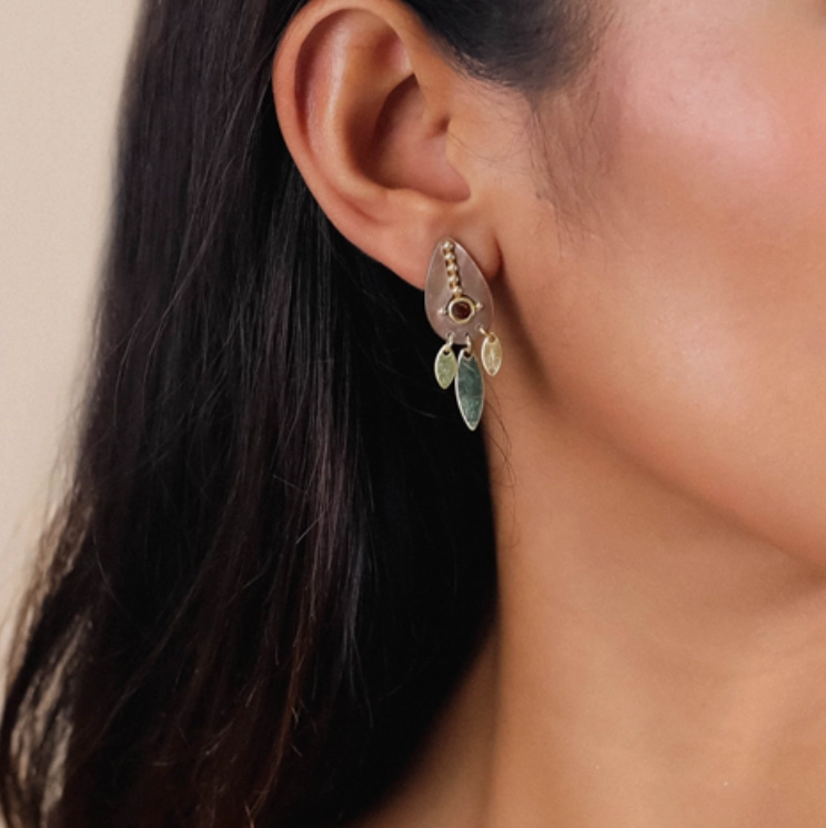 LOUISON *tear drop post earrings with mini danlges