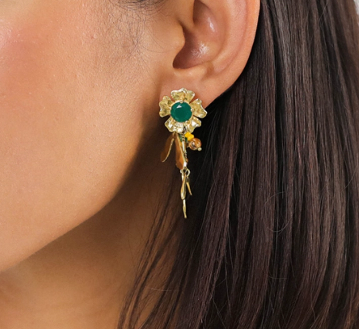 MATHILDE *flower post earrings with dangles