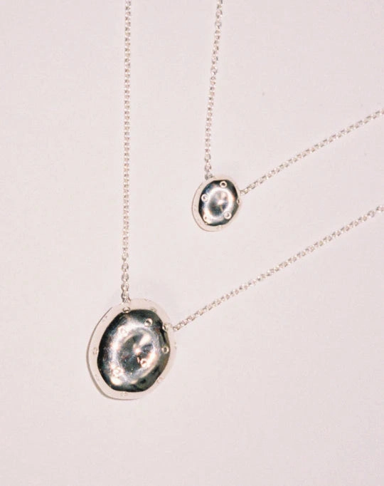 Meadowlark - Strawberry Necklace Small Gold Plated