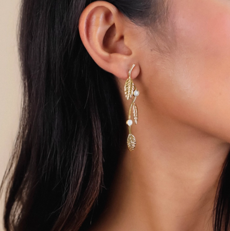 MERRY Stem Leaves Post Earrings