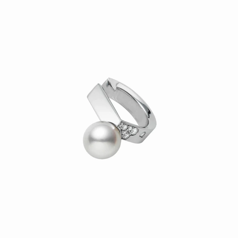 Mikimoto 18ct White Gold Akoya Pearl and Diamond Universe Elements Ear Cuff
