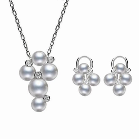 Mikimoto 18ct White Gold Diamond Akoya Pearl Two Piece Gift Set