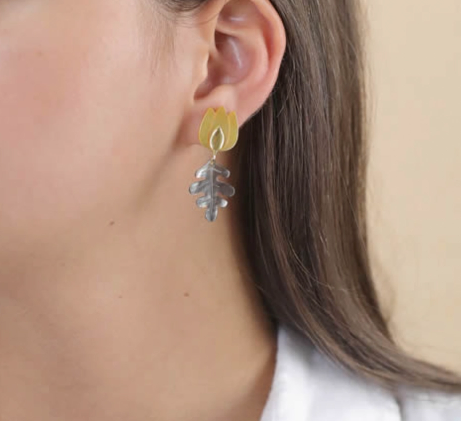 MON JARDIN asymmetric tulip top earrings