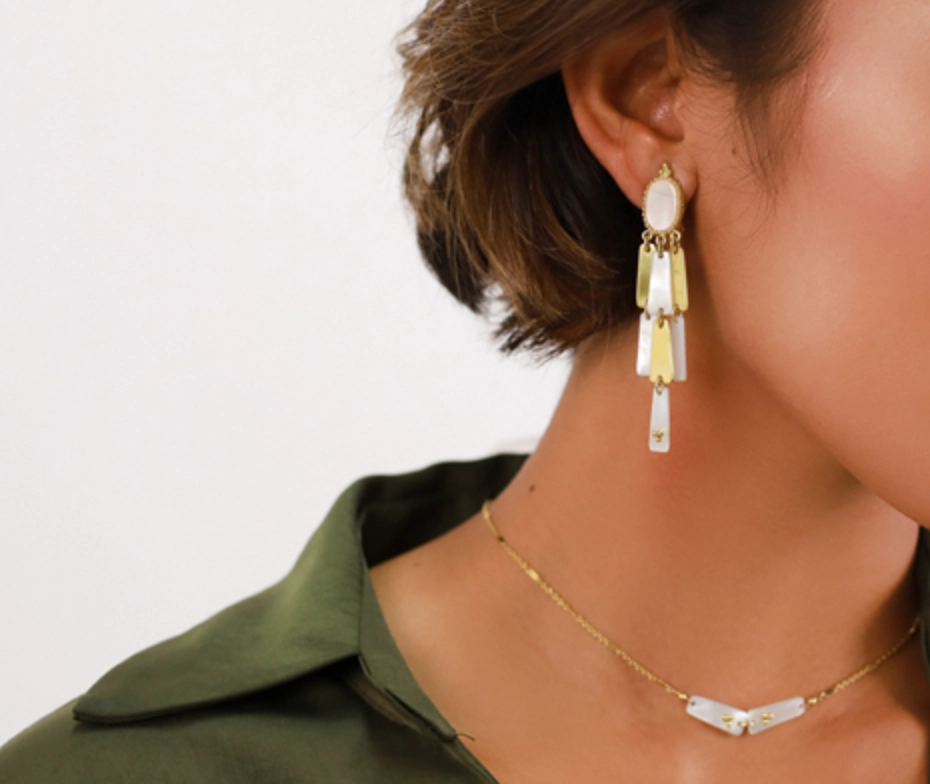 OLWEN 3 holes dangle earrings