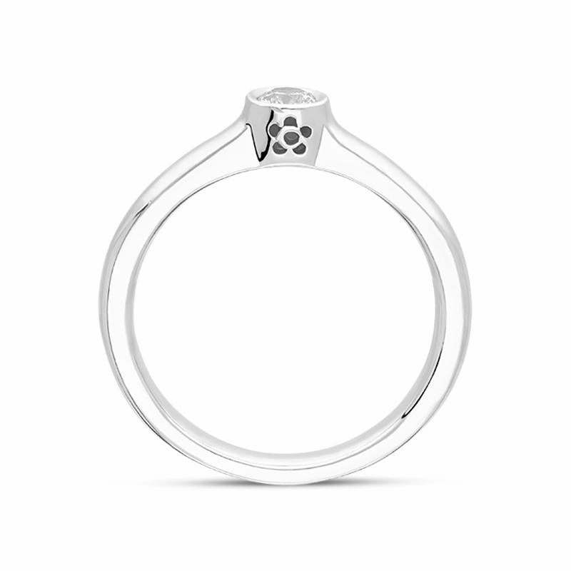 Platinum 0.14ct Diamond Flower Solitaire Ring