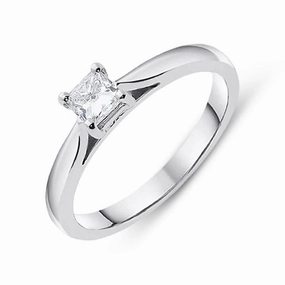 Platinum 0.34ct Diamond Princess Cut Solitaire Engagement Ring