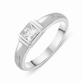 Platinum 0.41ct Diamond Princess Cut Solitaire Ring D