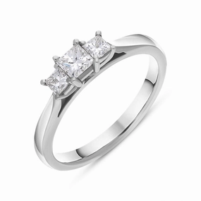 Platinum 0.48ct Diamond Princess Cut Trilogy Ring