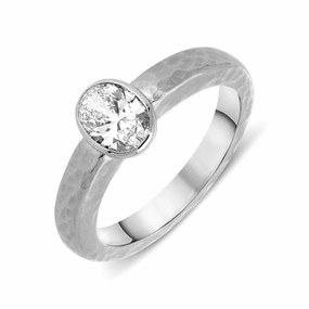Platinum 0.75ct Diamond Oval Cut Hammered Ring