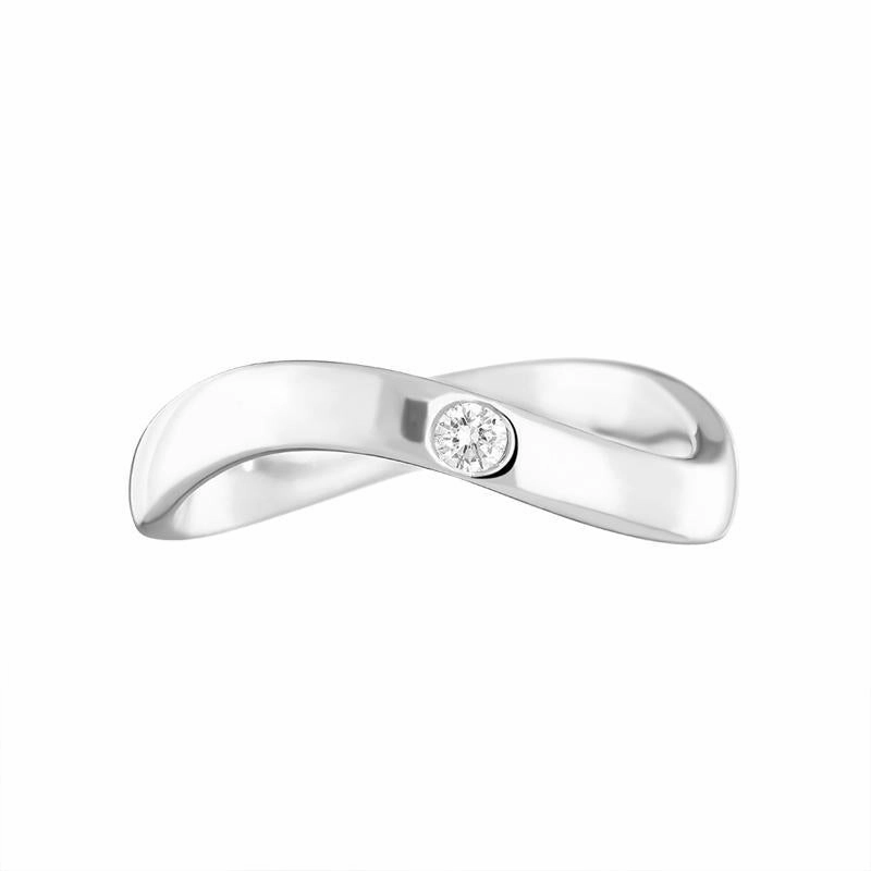 Platinum Diamond Curved Band Solitaire Ring