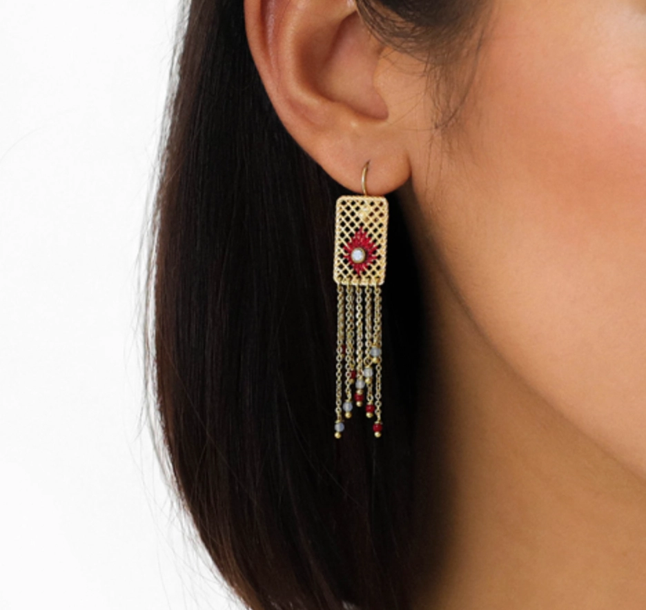 SELENA french hooks with chain dangles