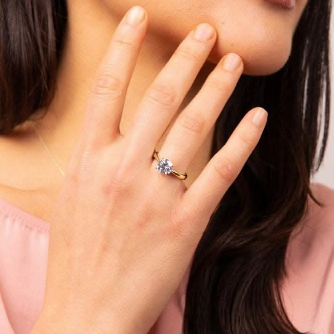 Sterling Silver Clear Cubic Zirconia Ring R3868