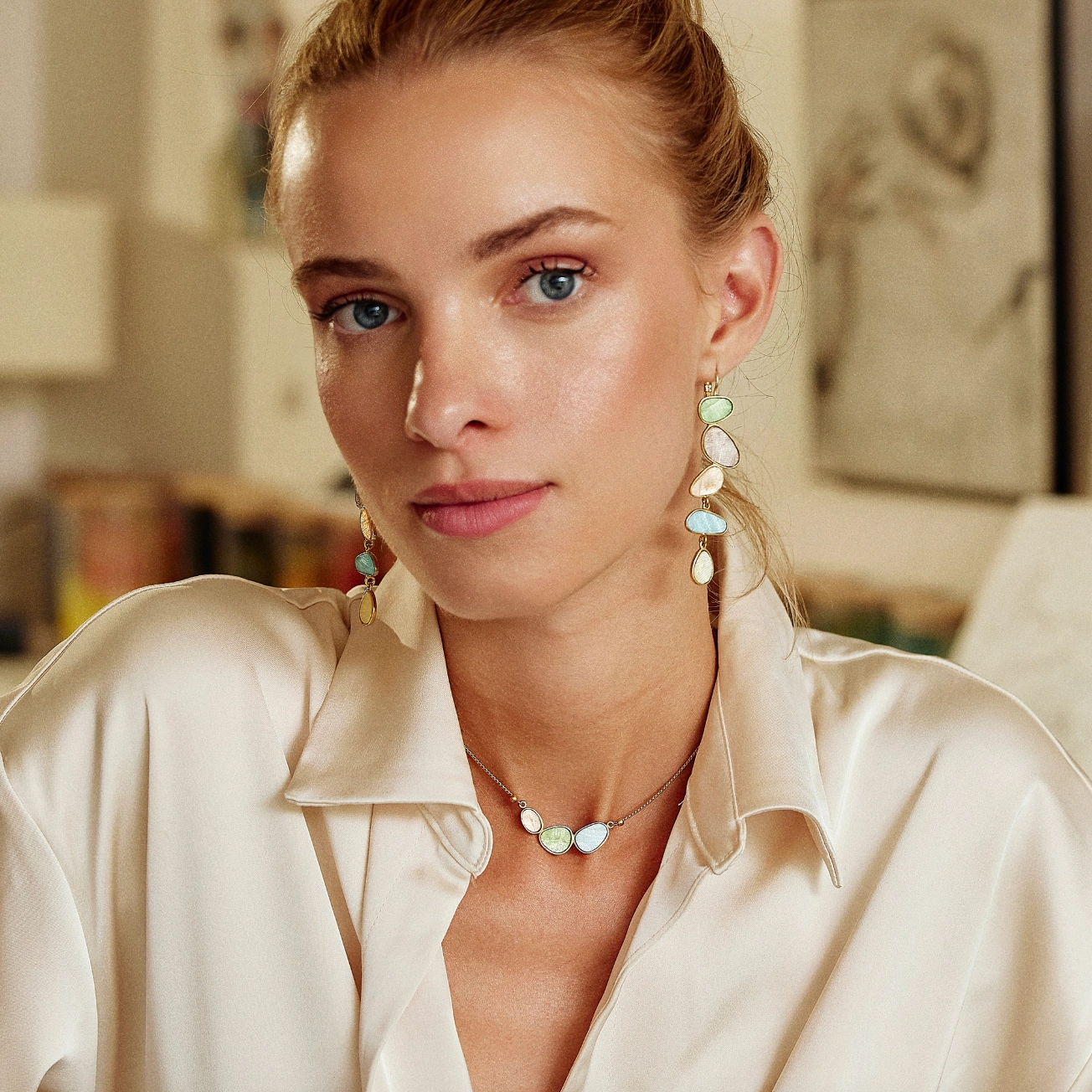 VICTOIRE 3 oval laminated capiz necklace