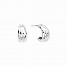 Waves Huggie Hoop Earrings SEH3324