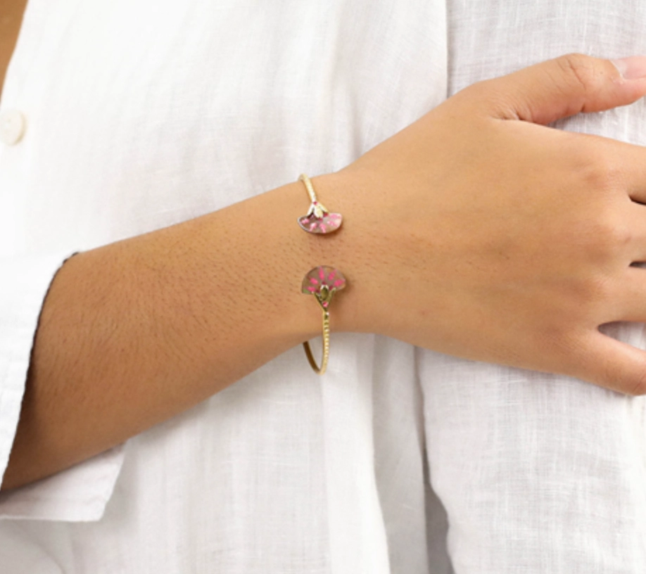 YOKO C-shape bangle